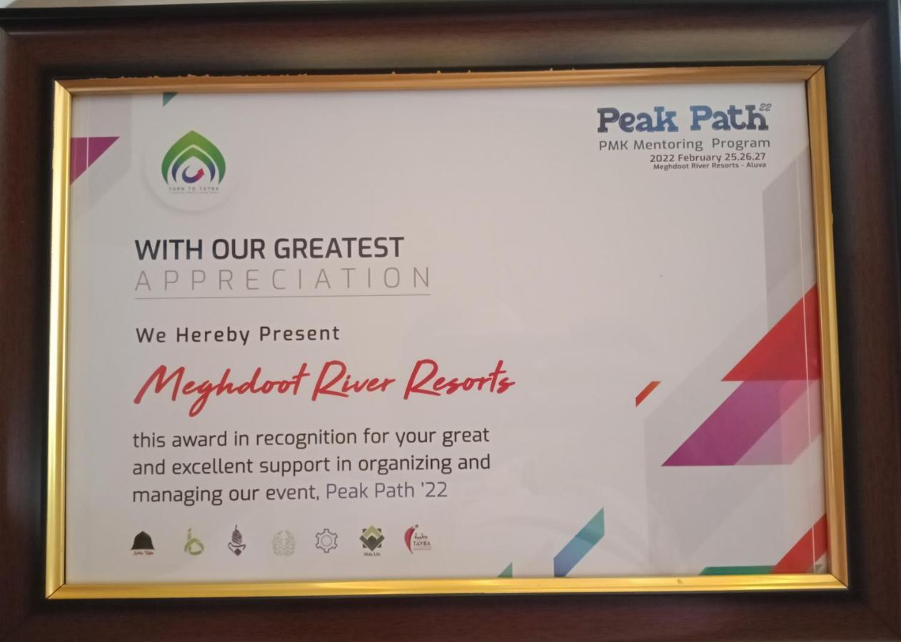 Meghdoot River Resort Коччи Экстерьер фото